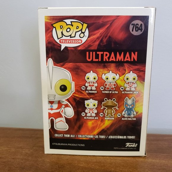 Funko Pop 764 Ultraman Glow In The Dark Toy Tokyo 2019 SDCC Read Description - Picture 4 of 9